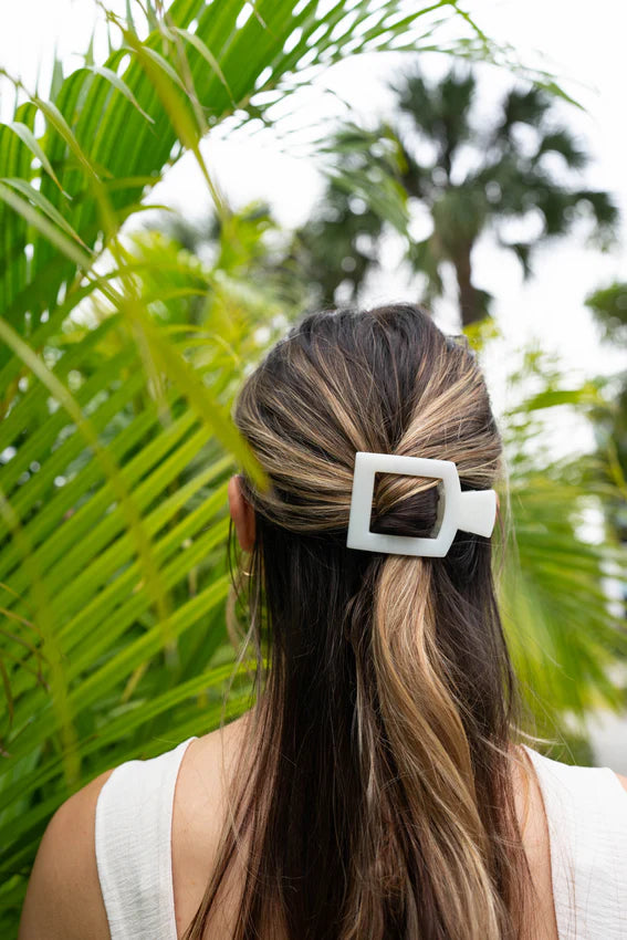 Coconut White Medium Flat Square Clip